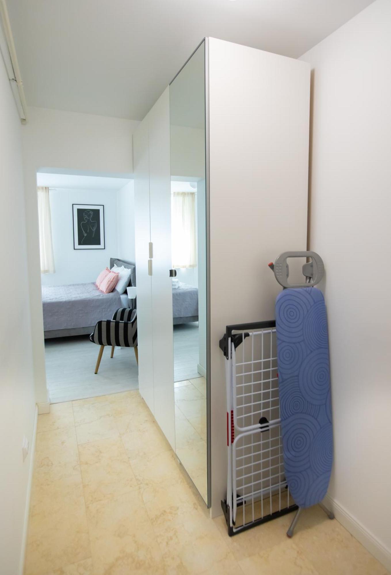 Amadeus Iasi Apartment Exterior photo